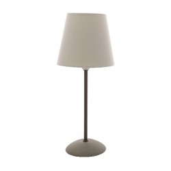 LAMPADA DA ARREDO Colore Paralume: AvorioMateriale Base:  Ferro Colore Cavo:  Nero Lunghezza Cavo:  150 cm